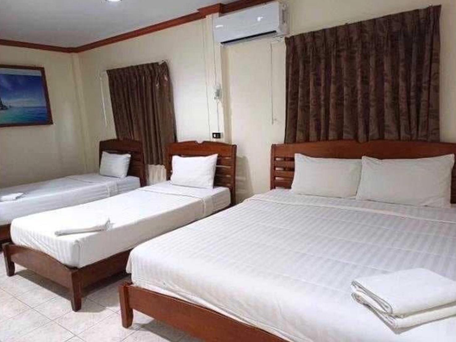 Golden Bee Phiphi Hotel Exterior foto